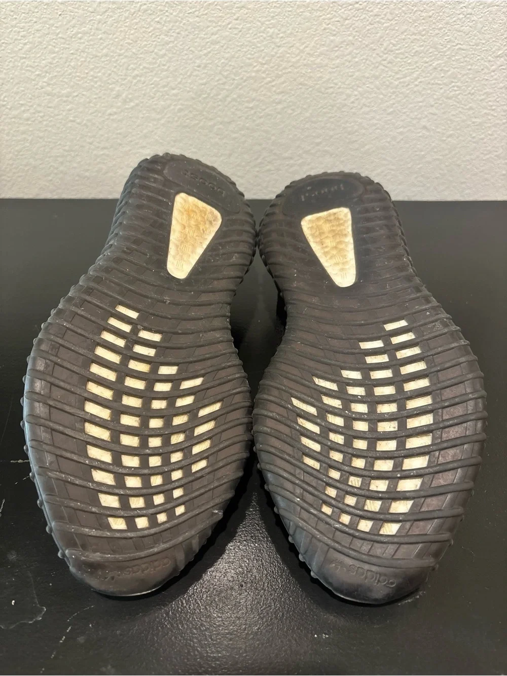 Adidas Yeezy Boost 350 V2 Copper Men’s 9 Good Condition